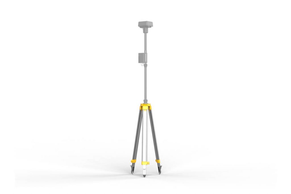 Un trépied DJI pour mât GNSS, rehaussé de touches de jaune et doté d'un mât vertical surmonté d'équipements électroniques, photographié en isolat sur fond blanc.