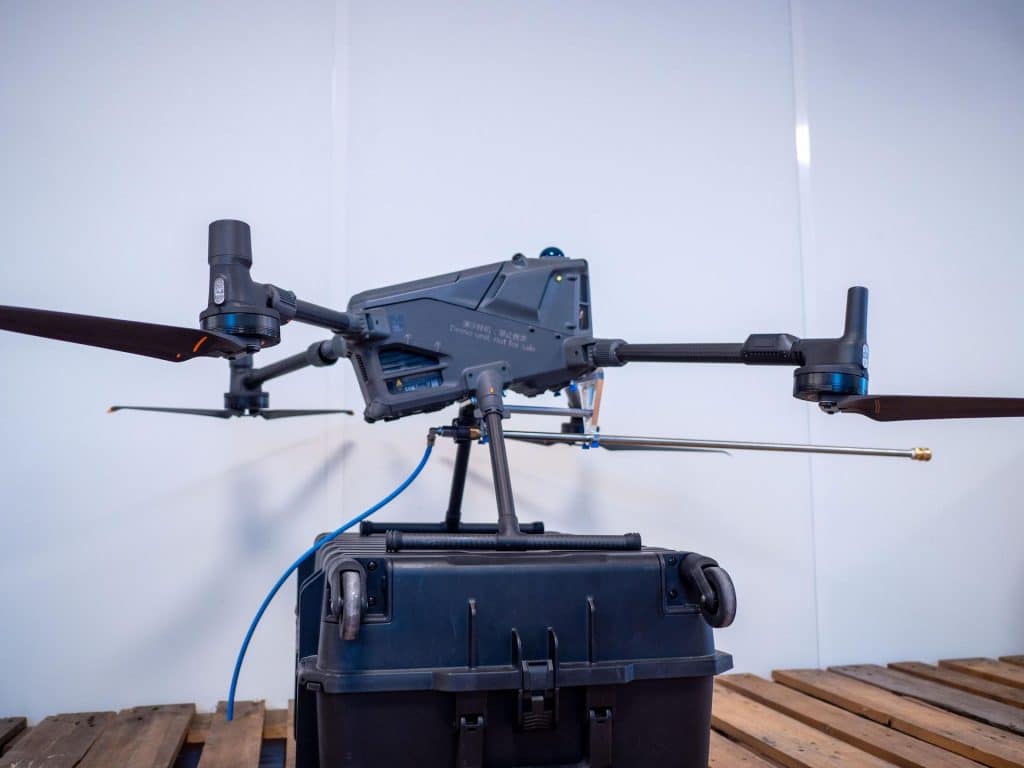 Devenir pilote de drone : parcours, réglementation et formation | Escadrone